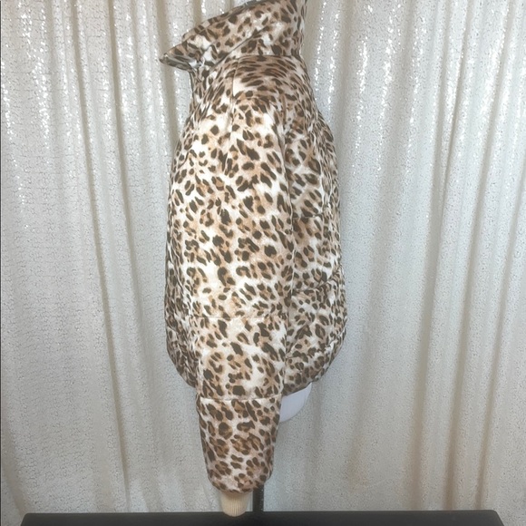 Gianni Bini Leopard Print Puffer - Picture 4 of 5